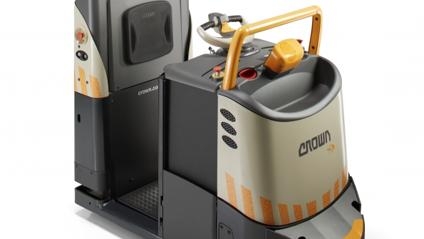 Crown39s DualMode T tow tractor