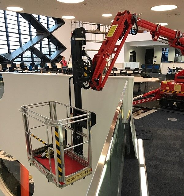 Reachmaster B35 EB over ledge and down.png