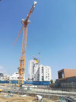 Manitowoc Trio_of_Potain_MDTs_supports_Trilogy_Limassol_Seafront_project_1.jpg Manitowoc Trio_of_Potain_MDTs_supports_Trilogy_Limassol_Seafront_project_1.jpg