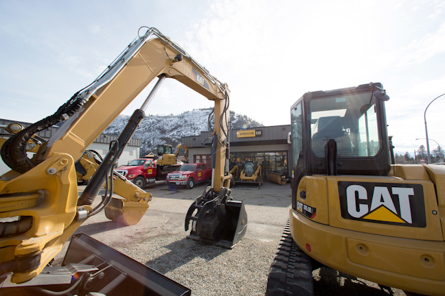 Cat Dealer Finning S Revenue Declines 33 Percent In Second Quarter Rental Equipment Register