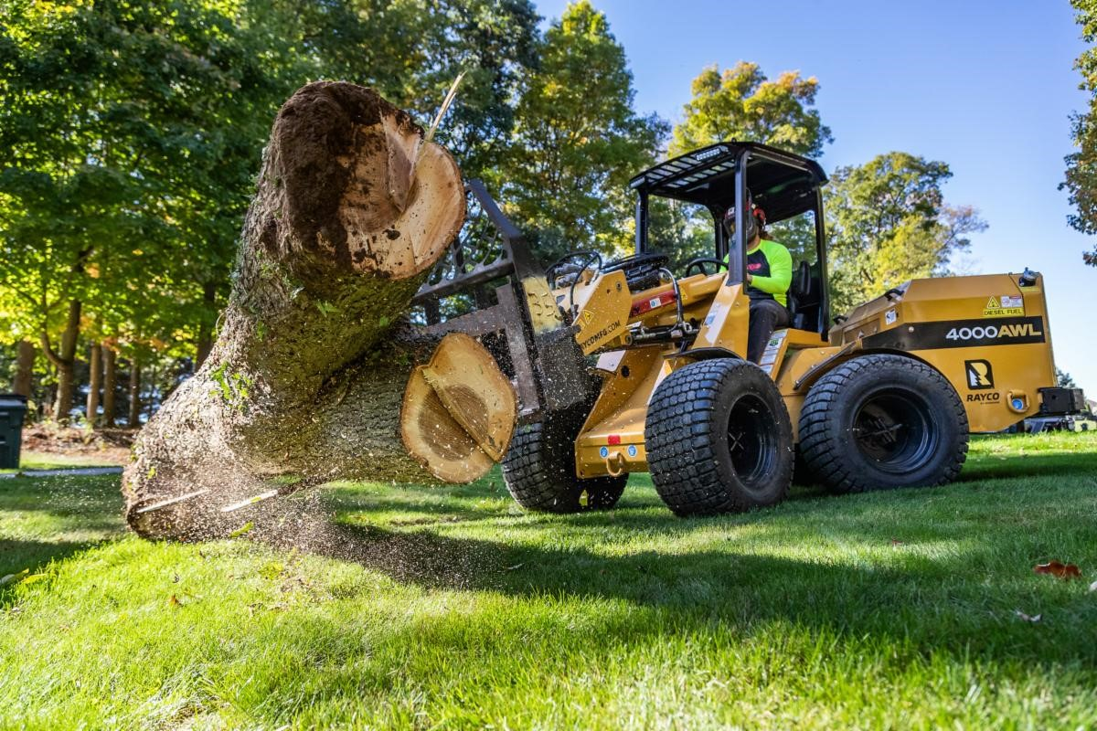 Morbark's Rayco 4000AWL articulated wheel loader