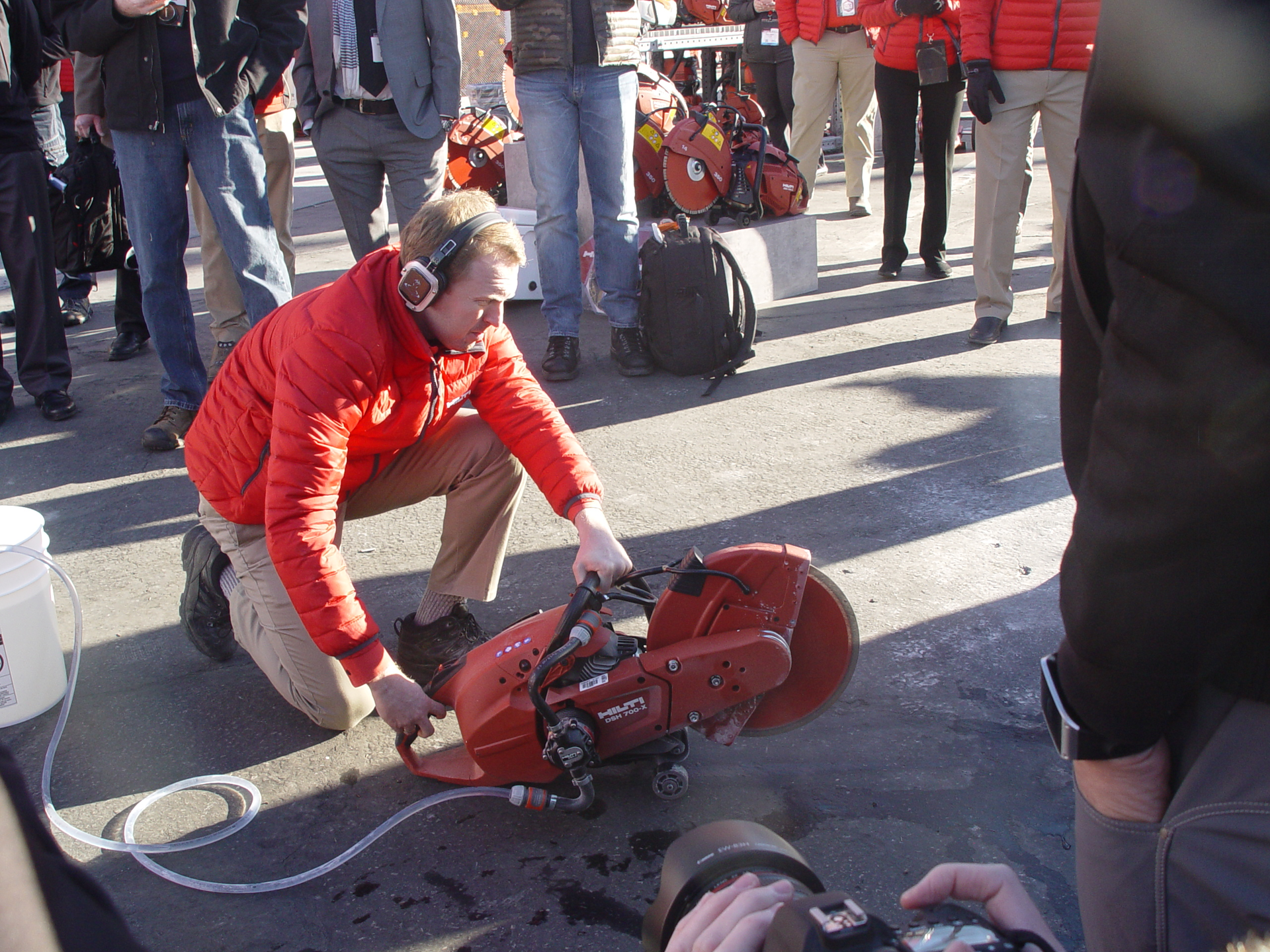 Hilti's Phil Arsenis demonstrates Hilti's hand-held gas saw at 2016 World of Concrete