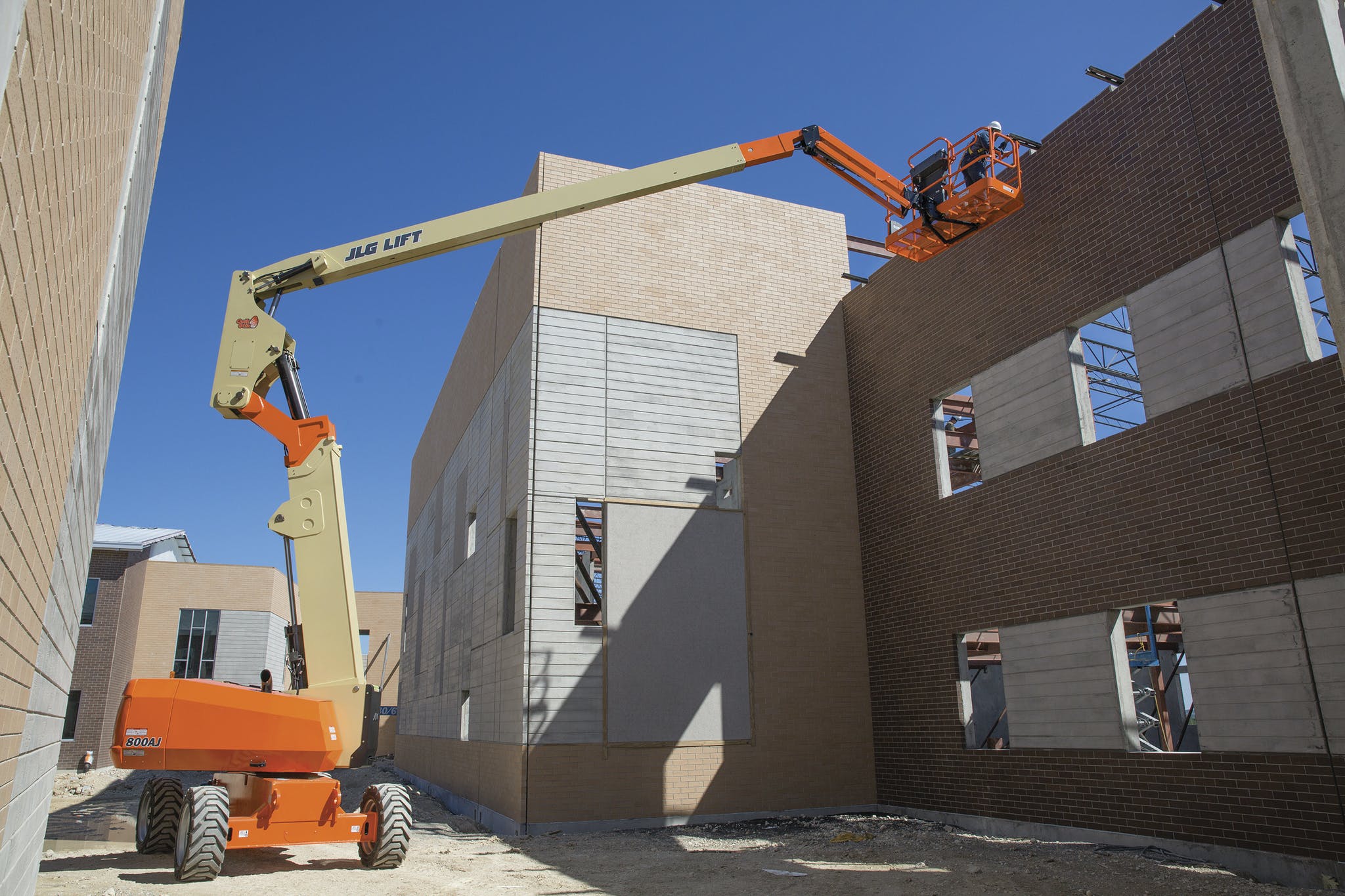 65737116b8f065001e364220 Carter Machinery Jlg Pic