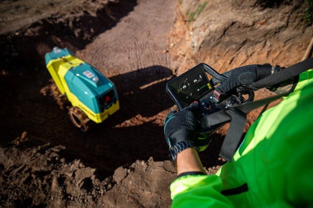 thumbnail_ammann_arr_15752_trench_roller_cz_03