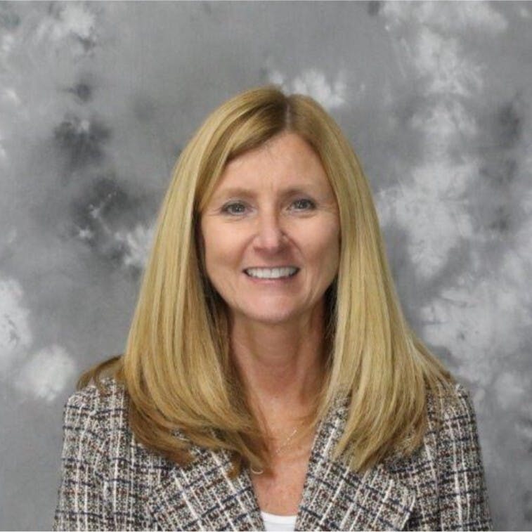 hyster_yale_nancy_pinto_925