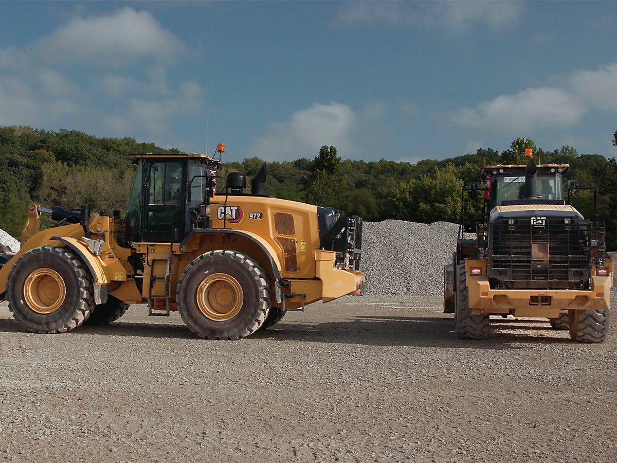 caterpillar_2025_medium_wheel_loader_with_rear_det