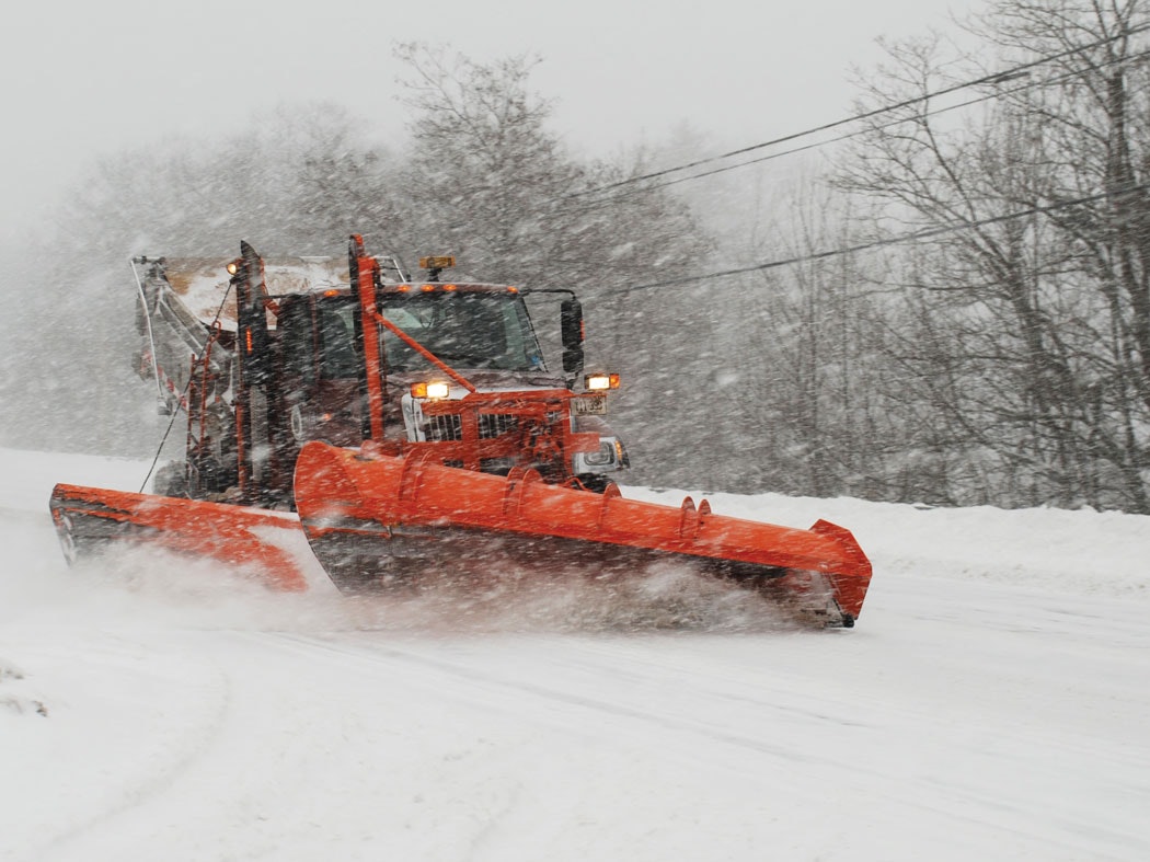 CTS_Photo-B-Maine-snowplow-truck-front-view
