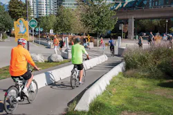 slow-signage-shared-recreational-paths slow-signage-shared-recreational-paths