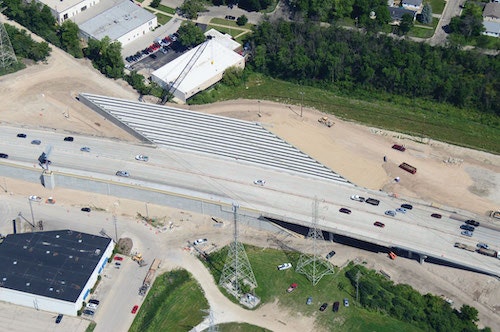 ZOO_Aerial-view-of-the-I-94-over-the-HAST-bridges-during-construction
