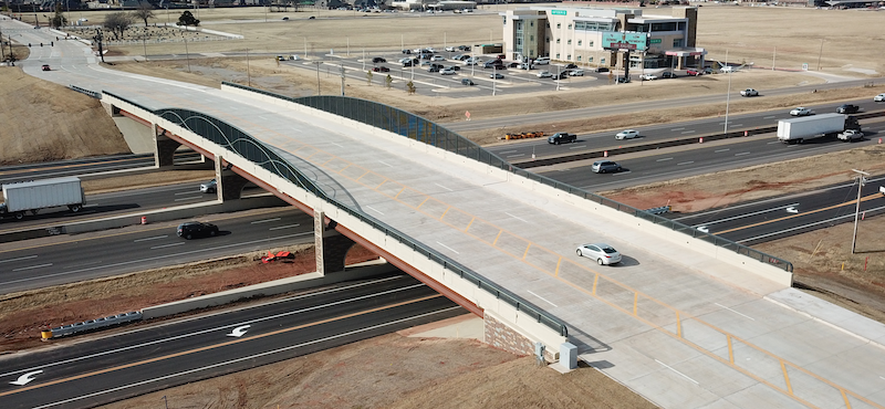 1654617912934 8 Moore 3