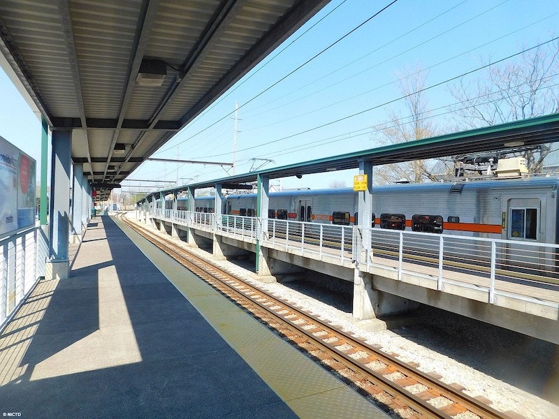 1654796851537 West Lake