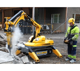 1654804433702 Brokk Equip