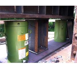 lifting-gear-hire-hydraulic-cylinders-roads-bridges