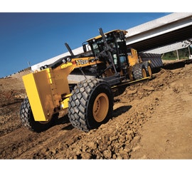 1654805378069 John Deere G Series