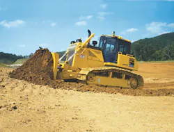 1655150115583 Komatsu D65 2 1655150115583 Komatsu D65 2