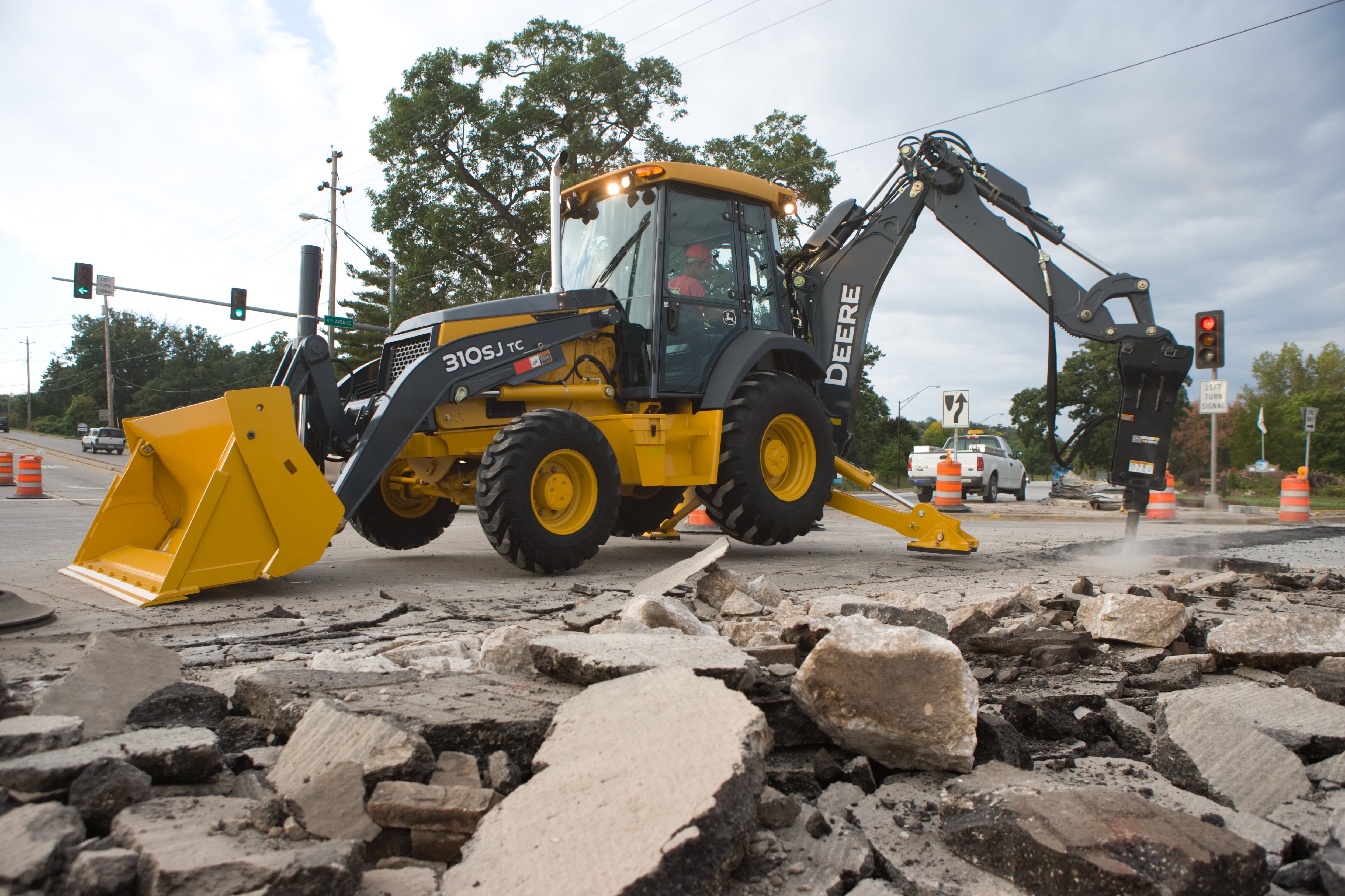 1655150121507 John Deere 310sj Tc 2