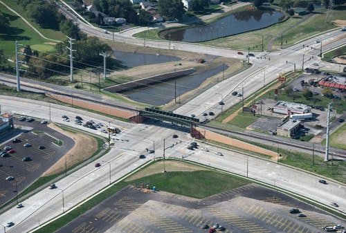 10_Rollins-Road-Gateway_CloseUp