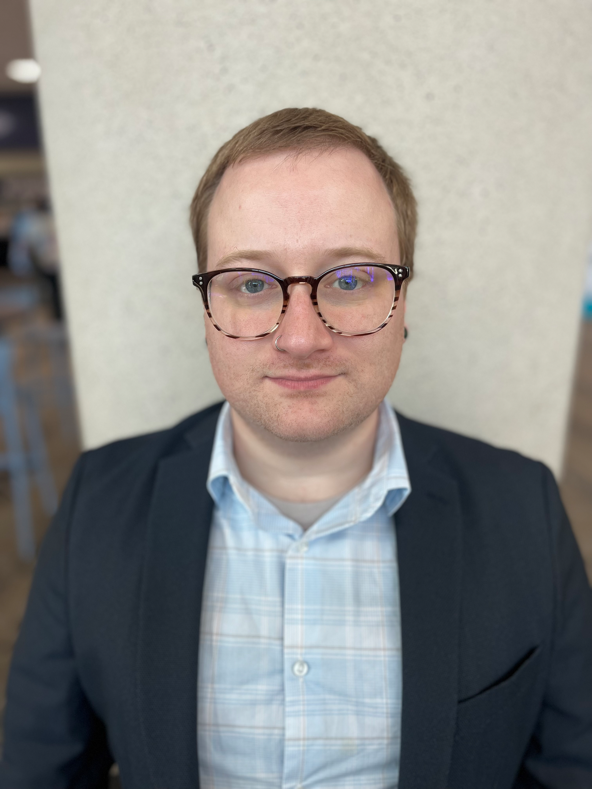 Headshot 4 6516f7963bb92