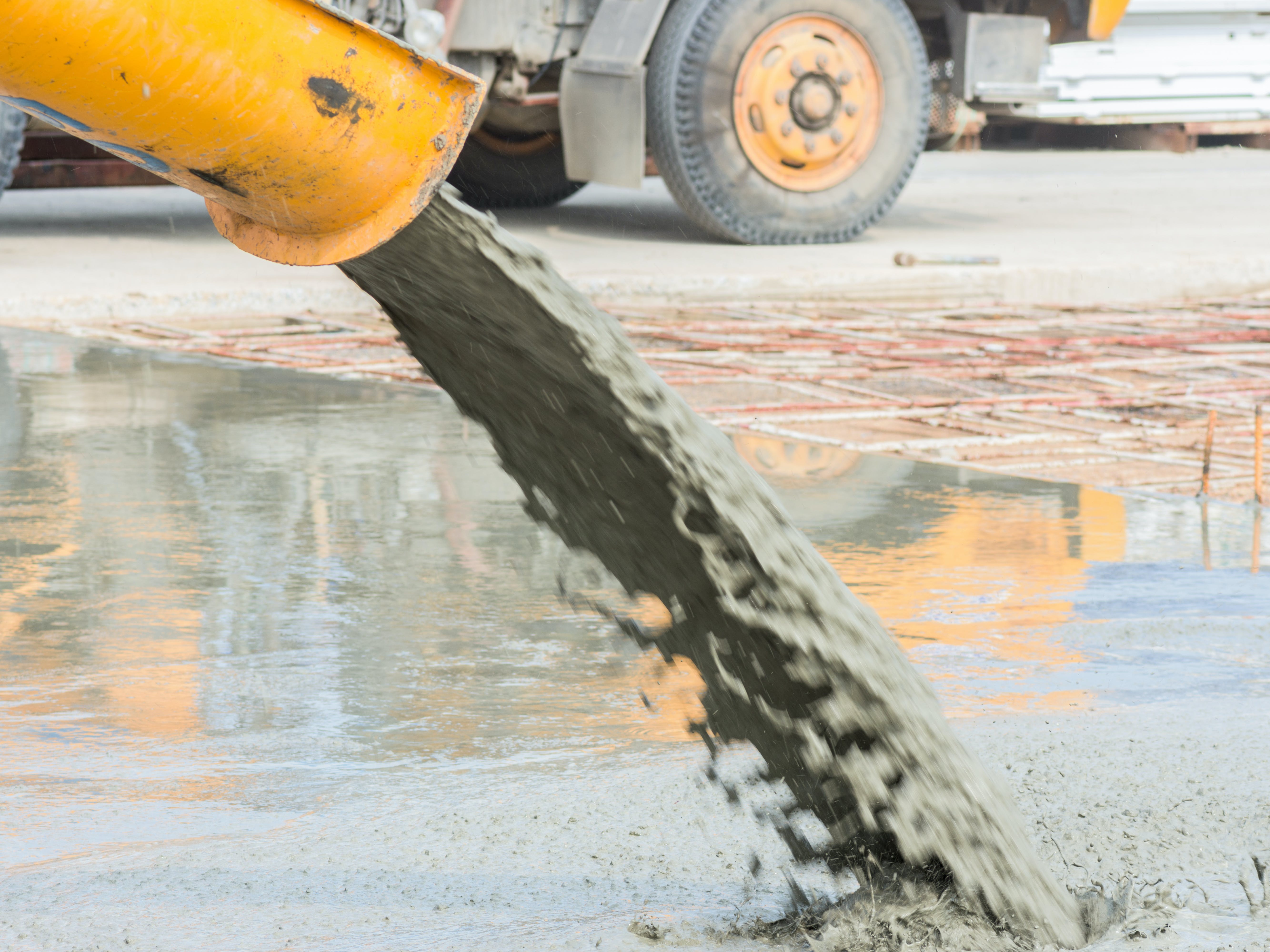 dreamstime_xxl_113622308