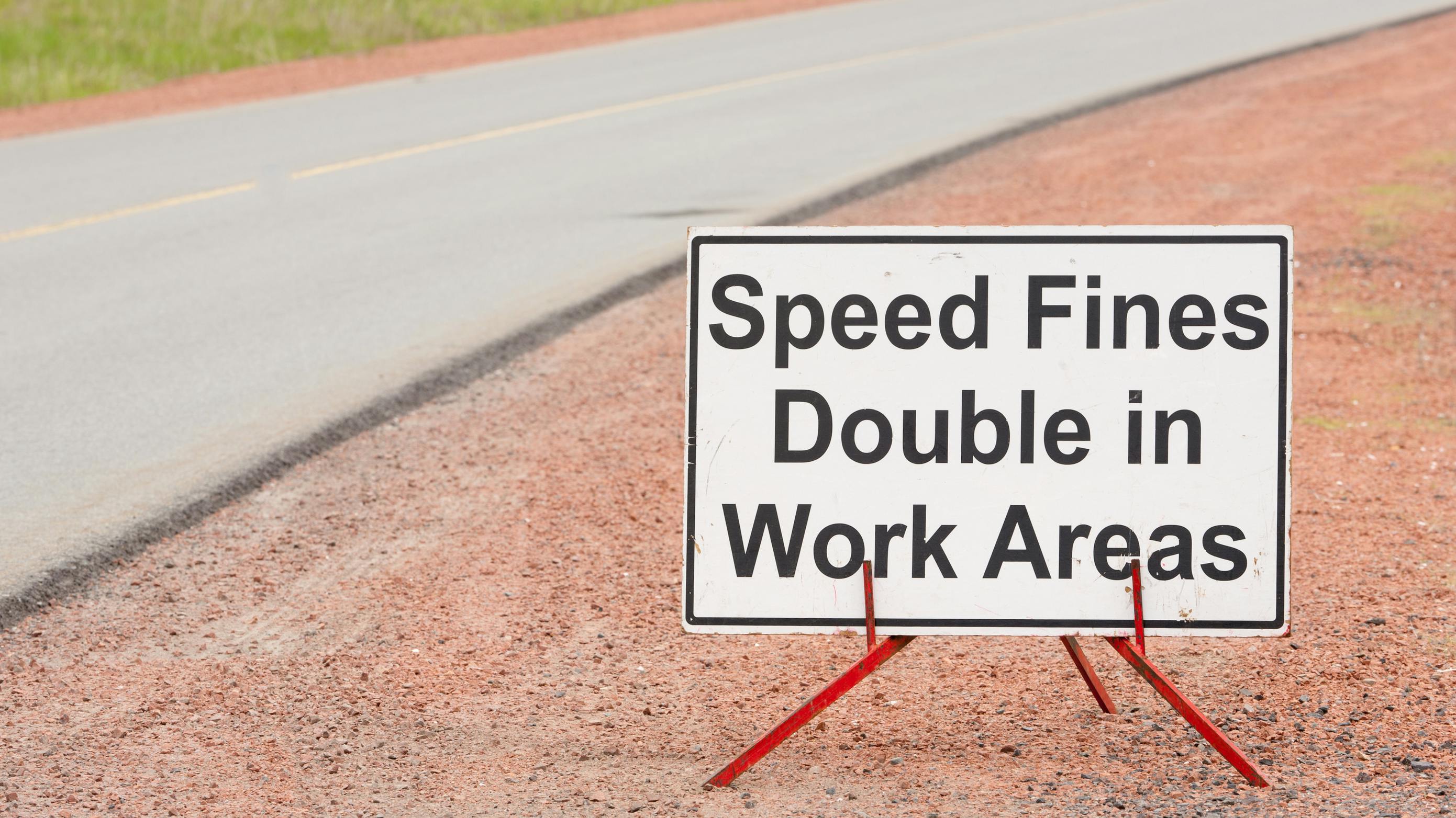 Speed sign in work zones