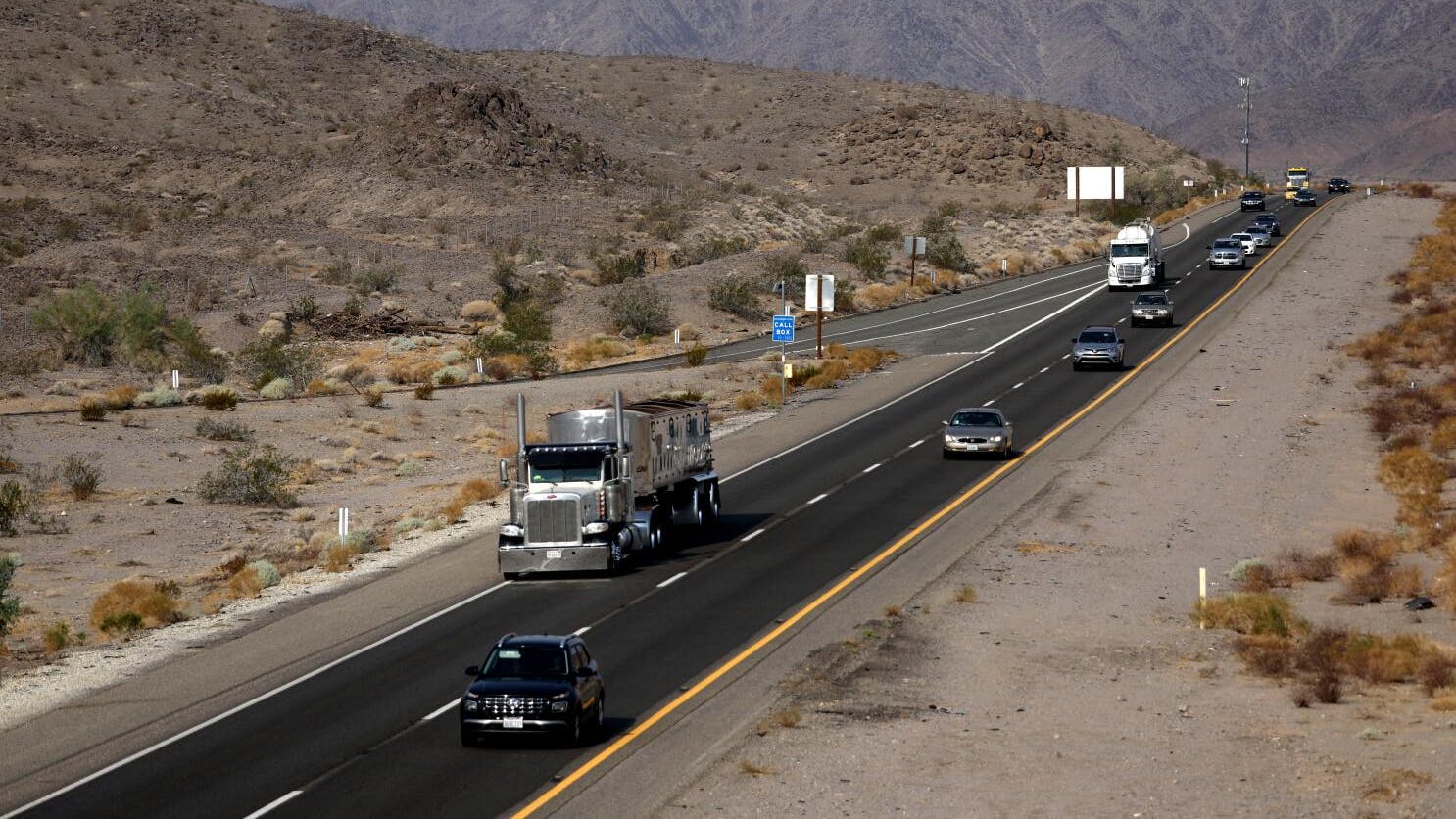 Interstate 15 traffic