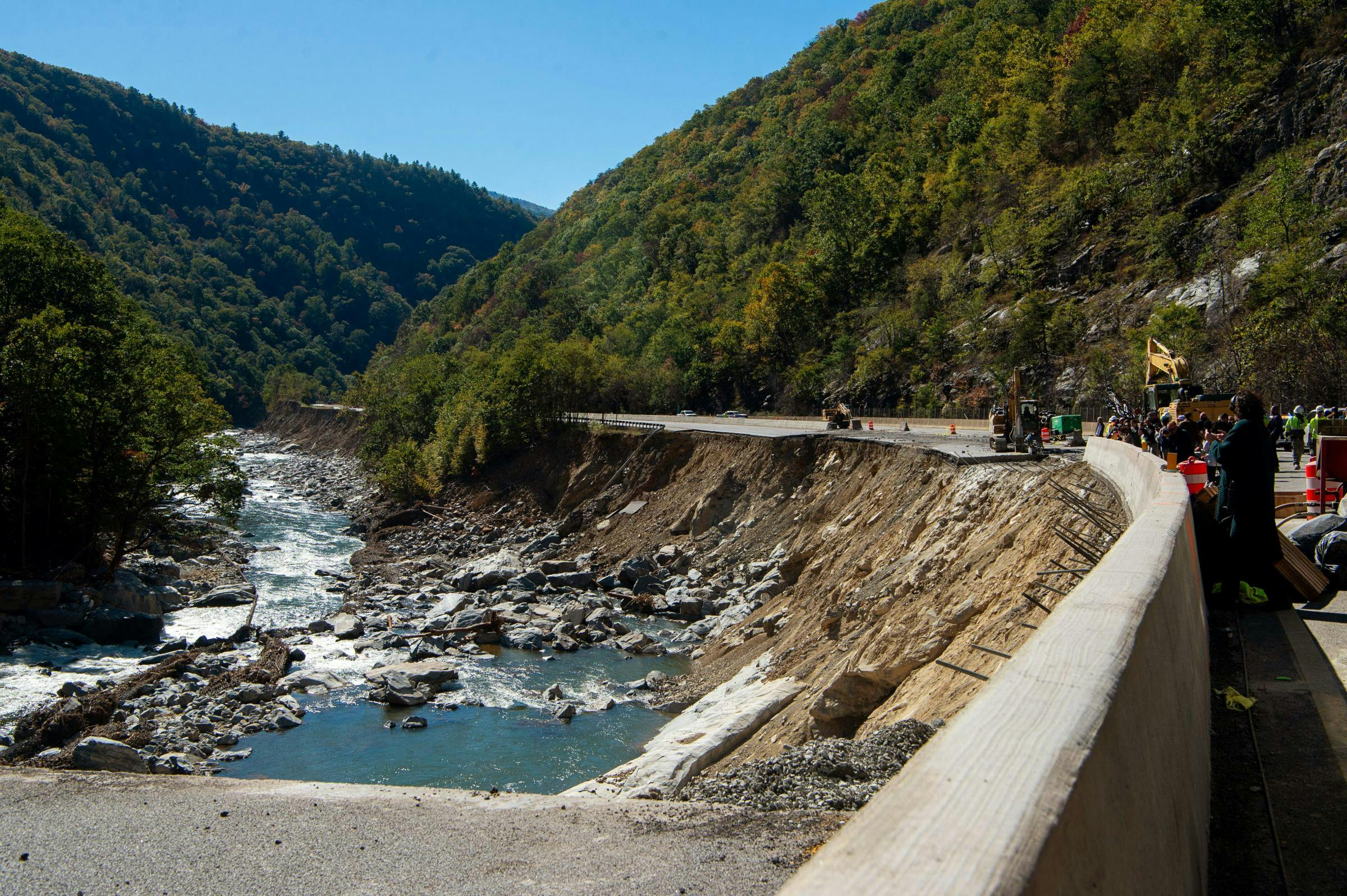 672b801422a1f6f8f61c7f53 8da1eb379cd05639dd2698389de1360a