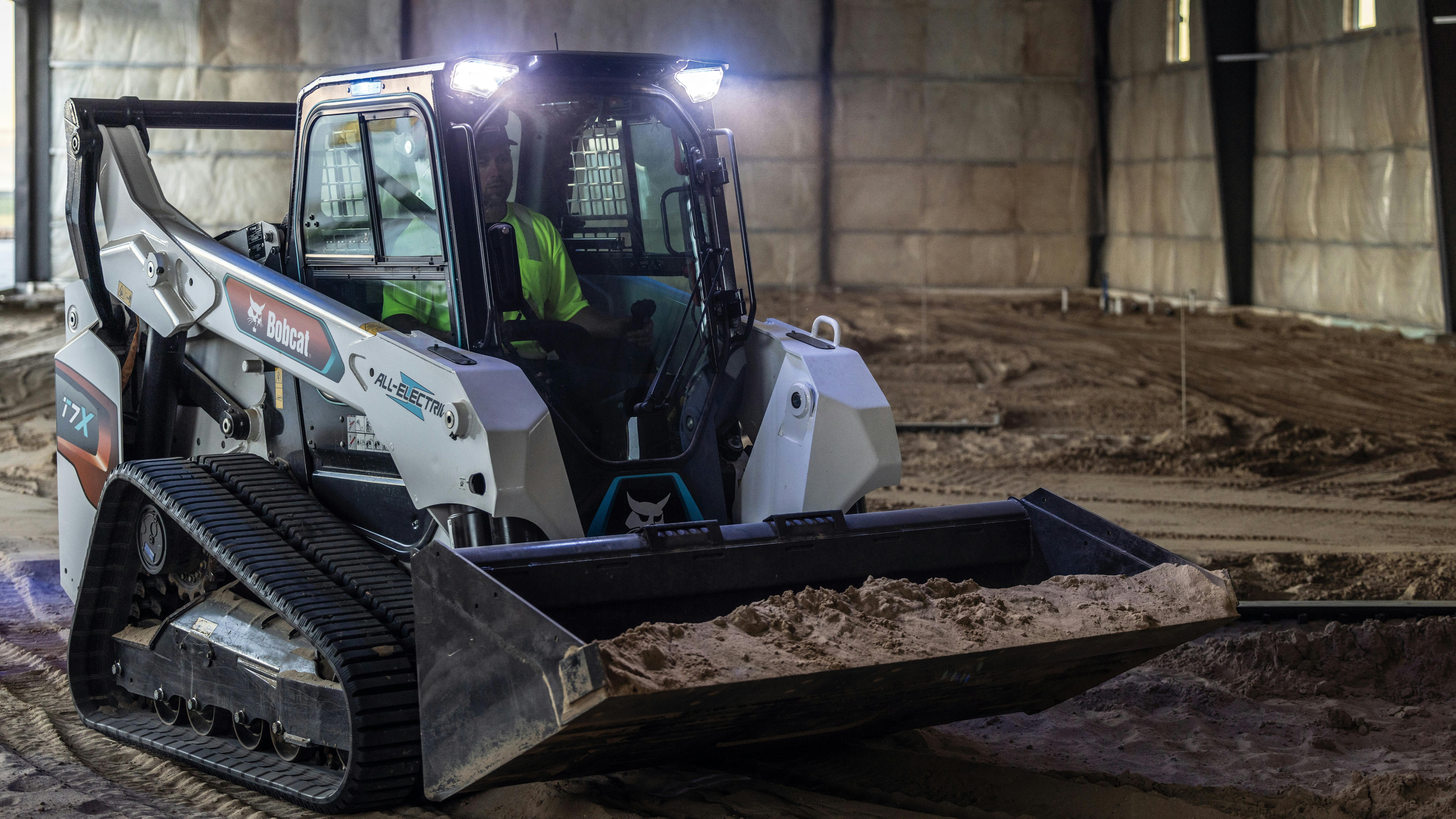 6786a62afac693f6a67d354d Approved Bobcatt7xcompacttrackloaderbucket3h6a5663