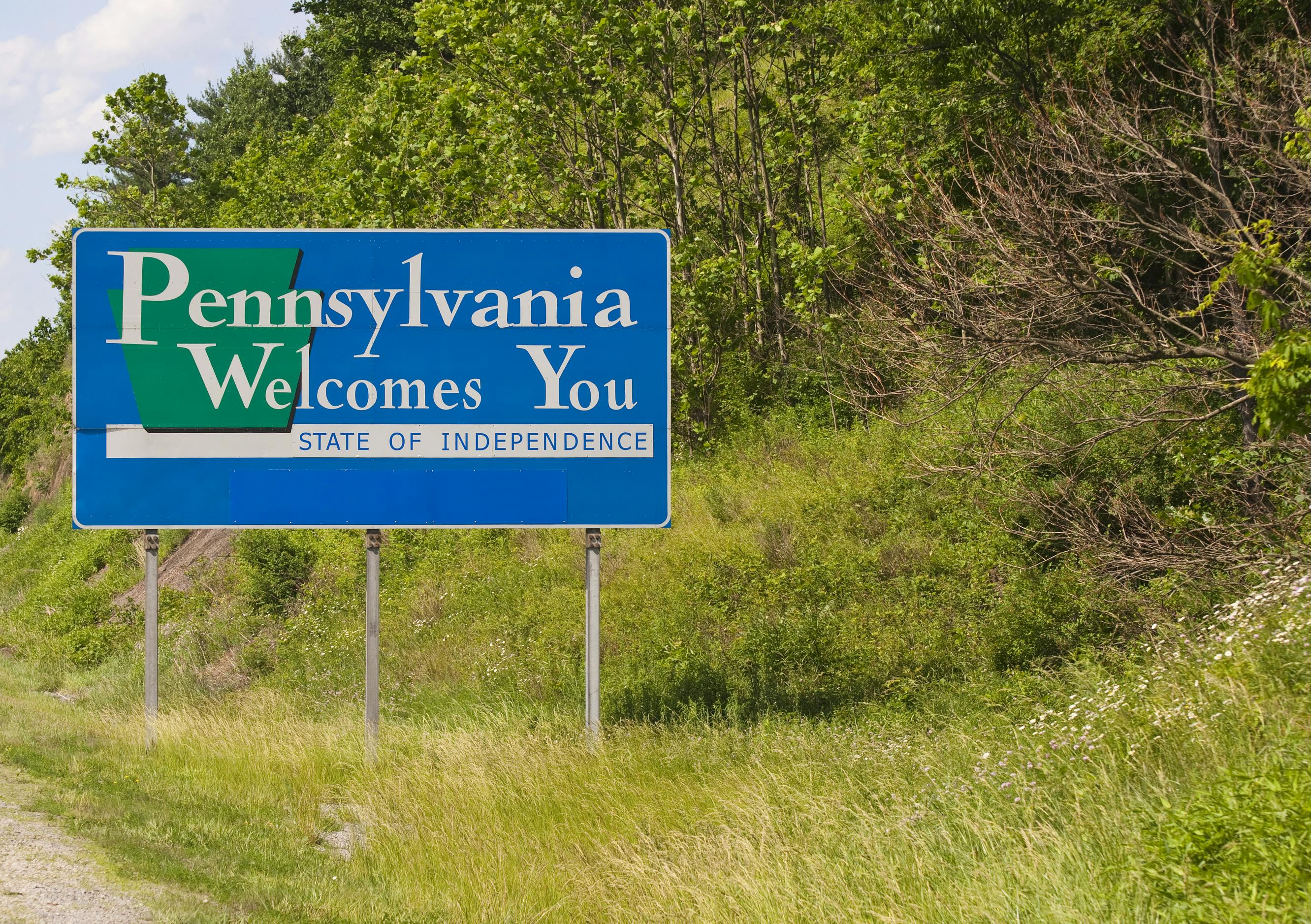 A road sign welcoming drivers to Pennsylvania.