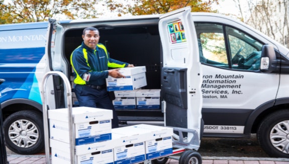 hero-iron-Mountain-Kinetic-Image-2