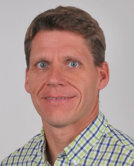 1660343853061 Tonvandaelenheadshot