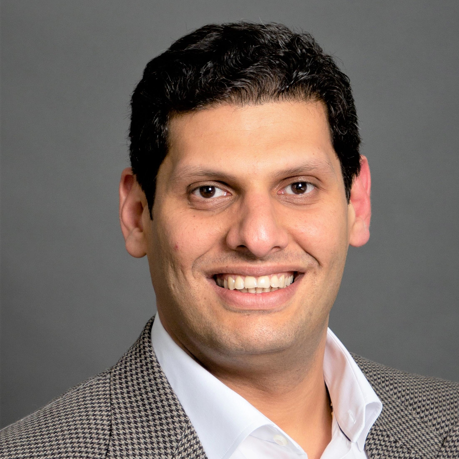 Michael Lotfy 632dfad7de2fb