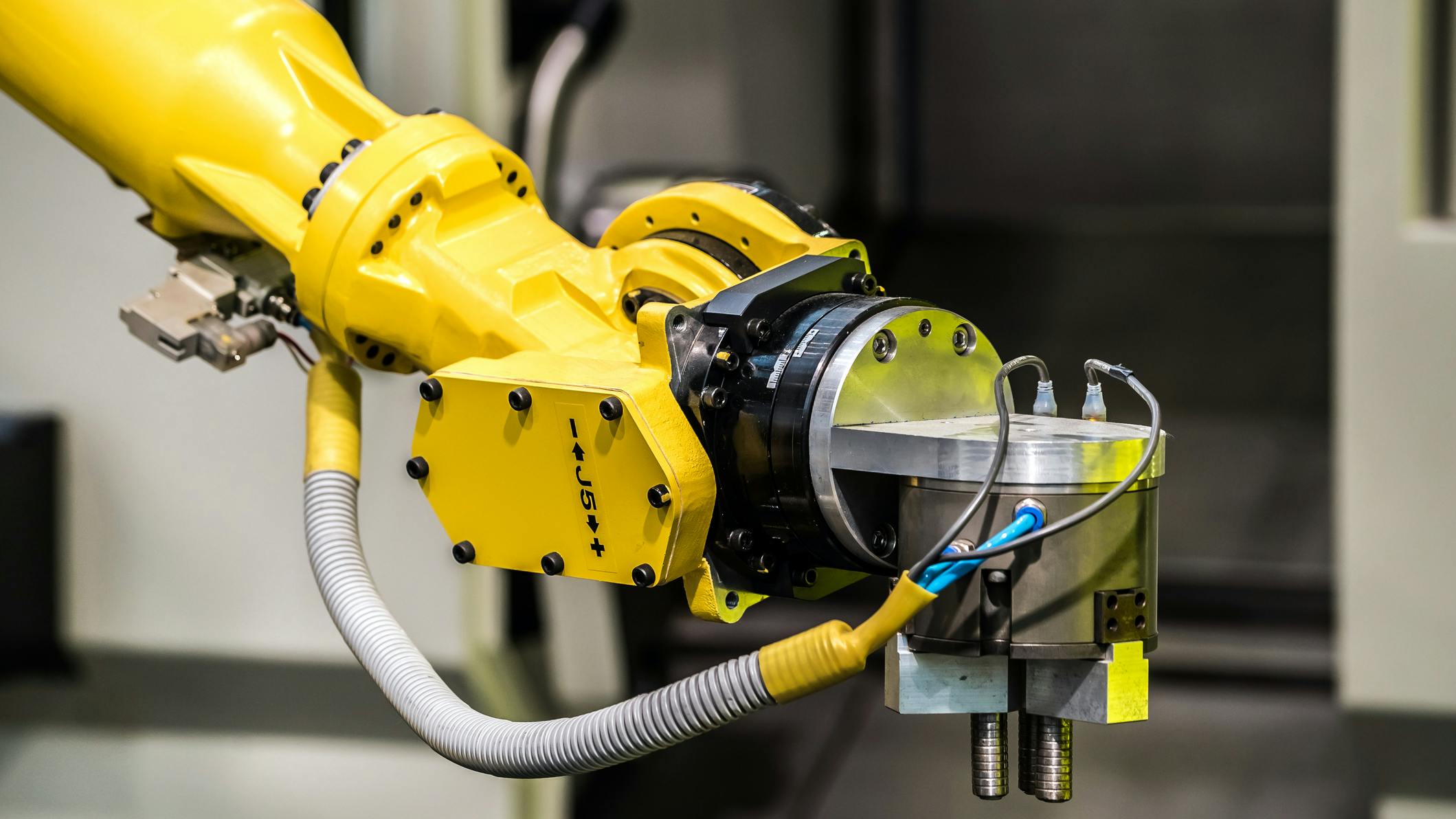 694320fca2d8ab783ac14cb3 Dreamstime M 82151191