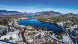 Freeze up of Mirror Lake in November, 2017 Freeze up of Mirror Lake in November, 2017