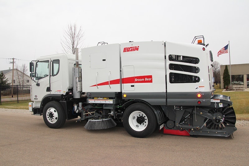 1655263353195-broom_bear_26k