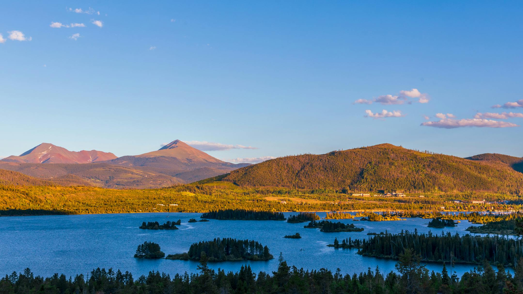 66e9d13987ceea84318861b6 Dreamstime M 326662993