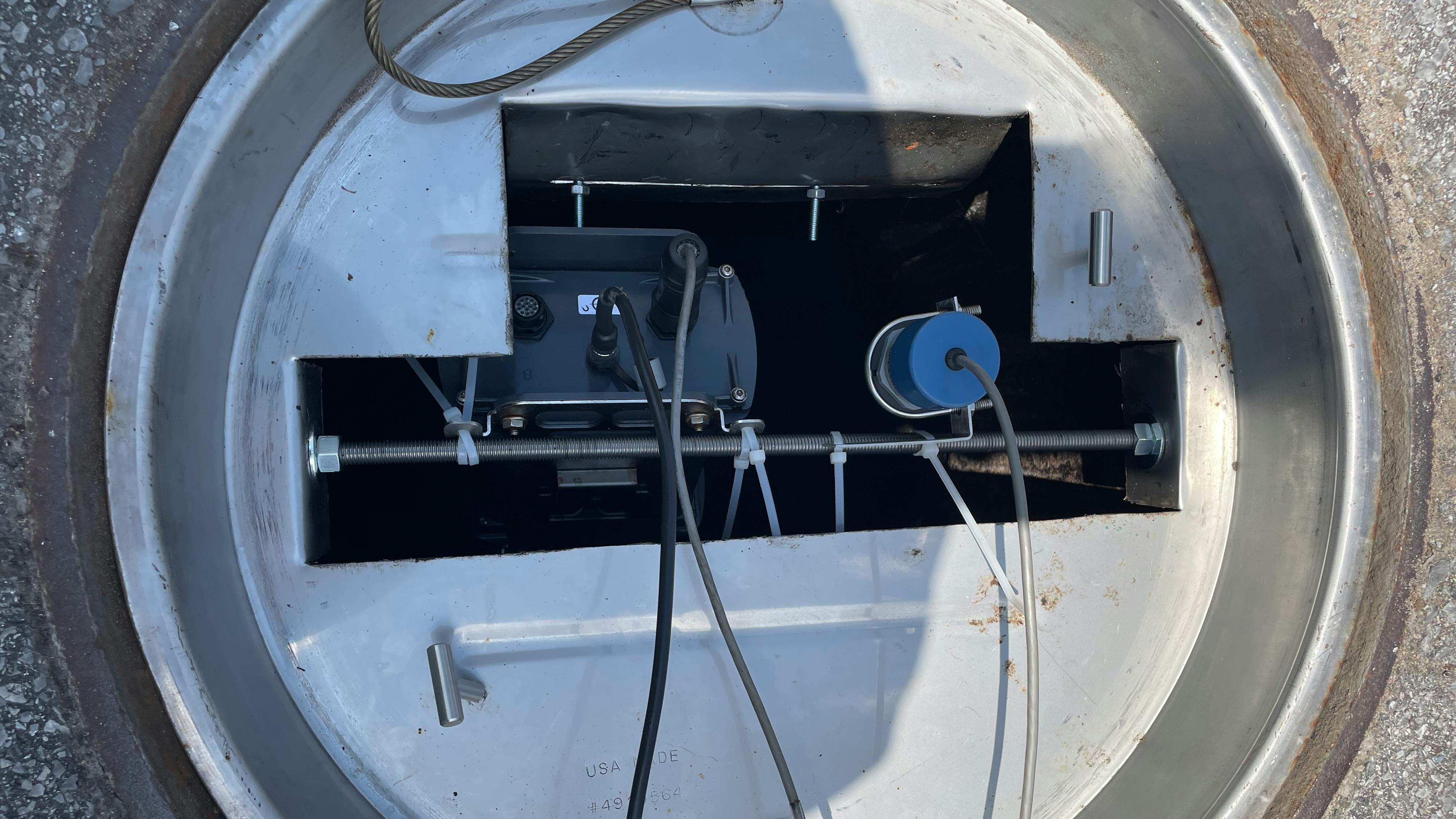 Level monitoring units provide operational awareness, monitoring sewer levels so ECUA staff can prevent overflows and leaks in the network.