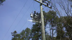 Cooper Power Systems NOVASTS vacuum recloser Cooper Power Systems NOVASTS vacuum recloser