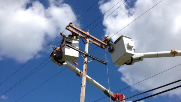 linemen from Penn Power