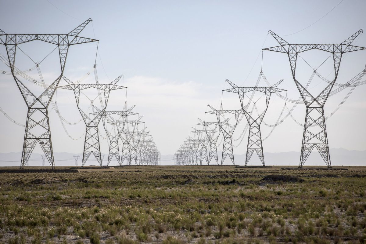 World S Biggest Ultra High Voltage Line Powers Up Across China T D World