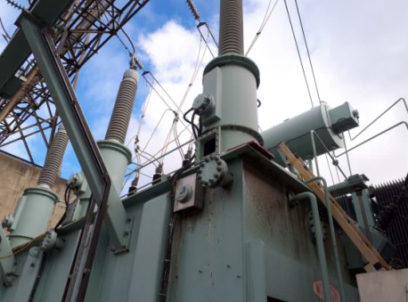 Entry access for robot from HV bushing turrets