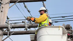 Storm Lineman 940x520 60c9d33e1d19d Storm Lineman 940x520 60c9d33e1d19d