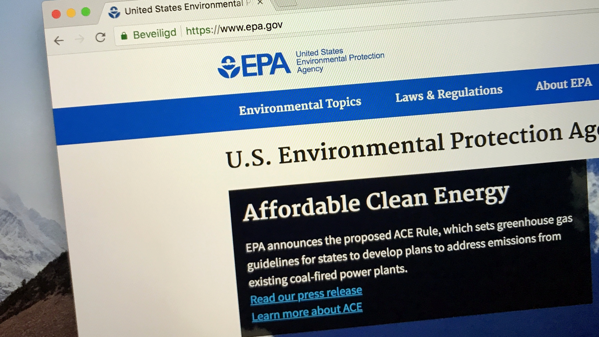 Dreamstime M 124445396 64109094cde8c