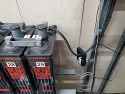 The device continuously monitors for charging current using the clamp-on CT. If the device does not see current for 30 minutes, an alarm is sent indicating a potential open-circuit condition. The device continuously monitors for charging current using the clamp-on CT. If the device does not see current for 30 minutes, an alarm is sent indicating a potential open-circuit condition.