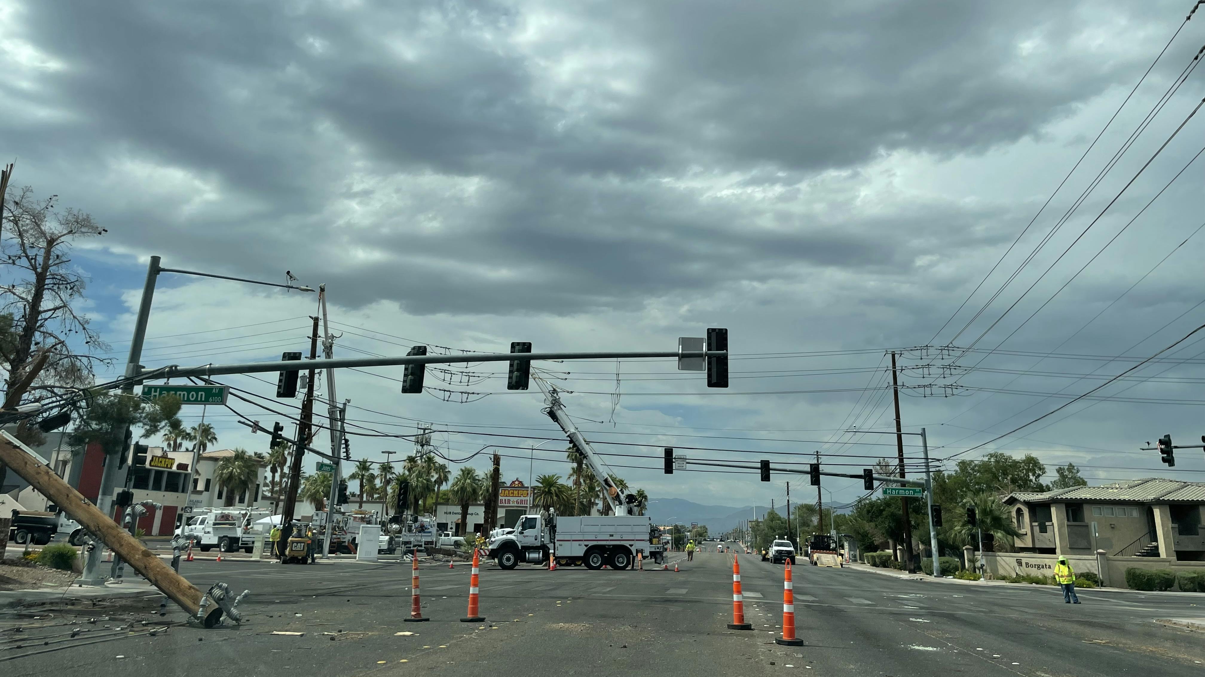 6866897935369a3a41b8ee64 Gu5dpmvxaaad8tt