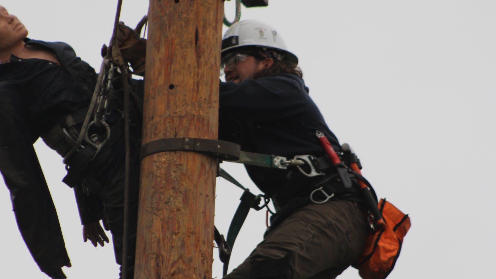 lineworker training on pole
