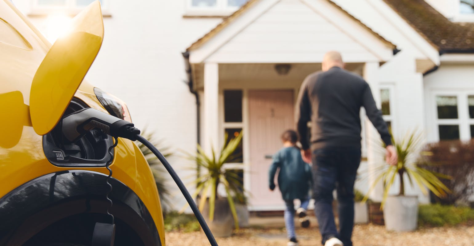 692f39d8fd97a28363d13a59 Ev Charging On Driveway 1540x800