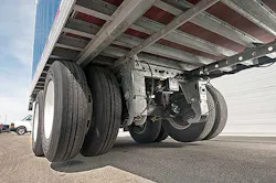 AutoPosiLift axle lift technology has been installed on 300 PepsiCo dryvan trailers built by Great Dane and Hyundai since the spring AutoPosiLift axle lift technology has been installed on 300 PepsiCo dryvan trailers built by Great Dane and Hyundai since the spring