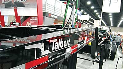 The 216rdquo gooseneck of the jeep including gooseneck extension was redesigned with a higher angle to provide more clearance for the rear of the truck tractor especially just ahead of the landing gear Also the gooseneck slider track for the sliding fifthwheel was doubled in length from 60rdquo to 120rdquo to provide more loading options