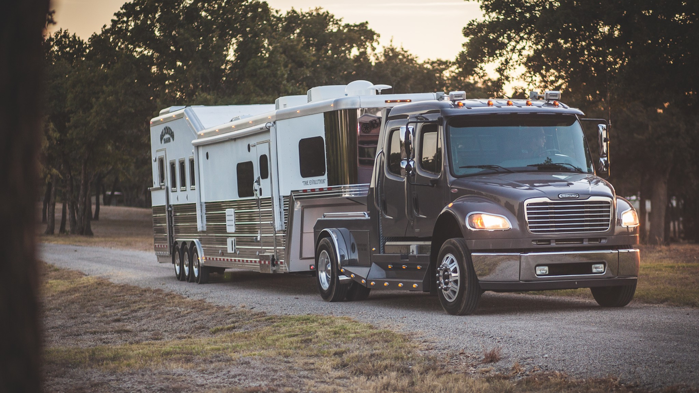 Bloomer's trailers head north Trailer Body Builders