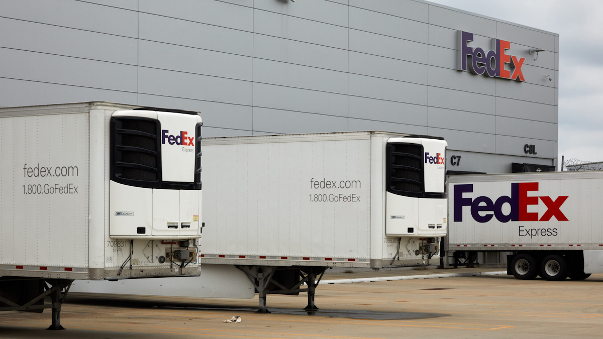 FedEx sets 2040 as carbonneutral goal Trailer Body Builders